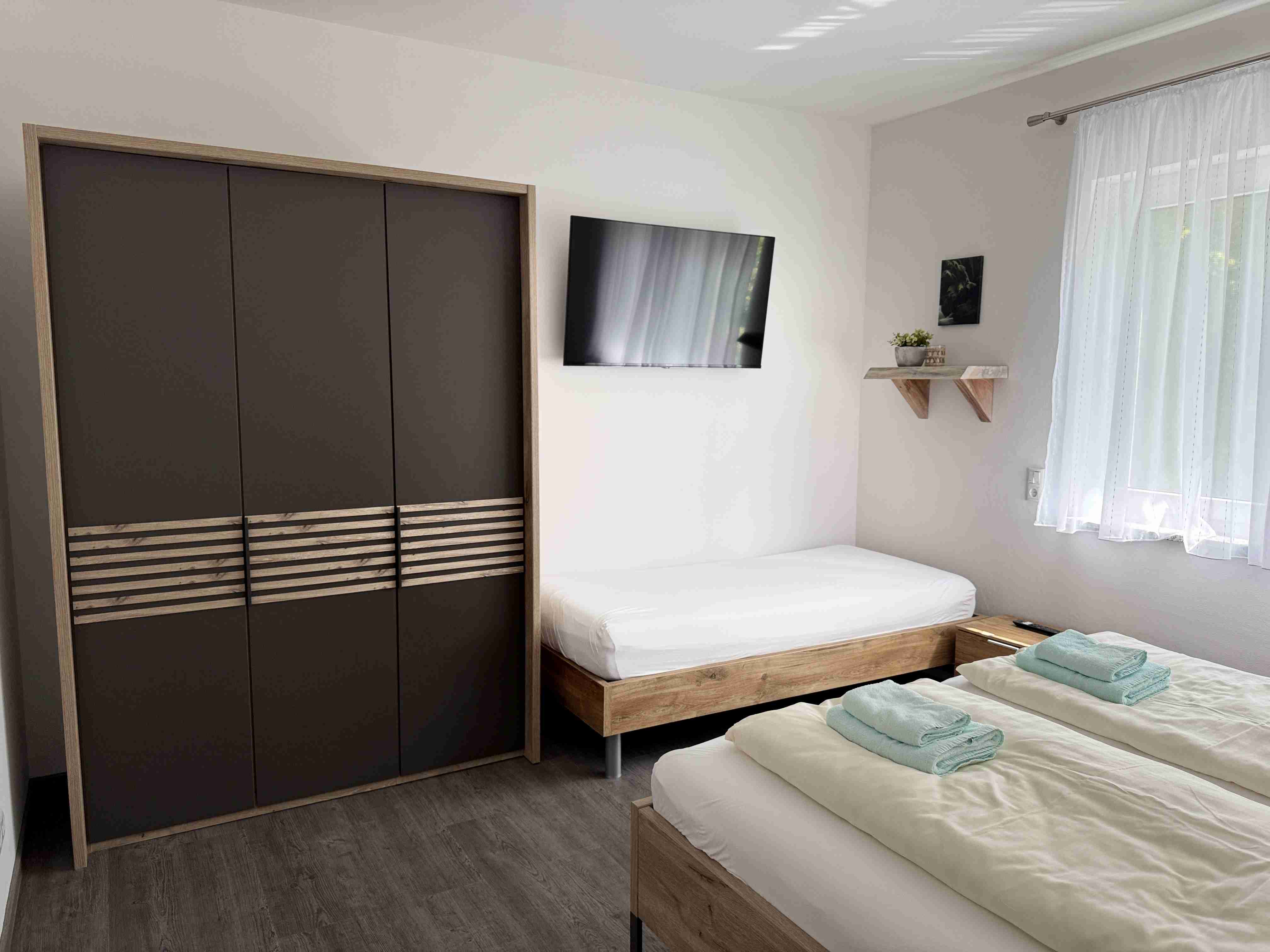 images/ferienhaus_lilienstein/wilde_hoelle/schlafzimmer2_01.JPG#joomlaImage://local-images/ferienhaus_lilienstein/wilde_hoelle/schlafzimmer2_01.JPG?width=4032&height=3024
