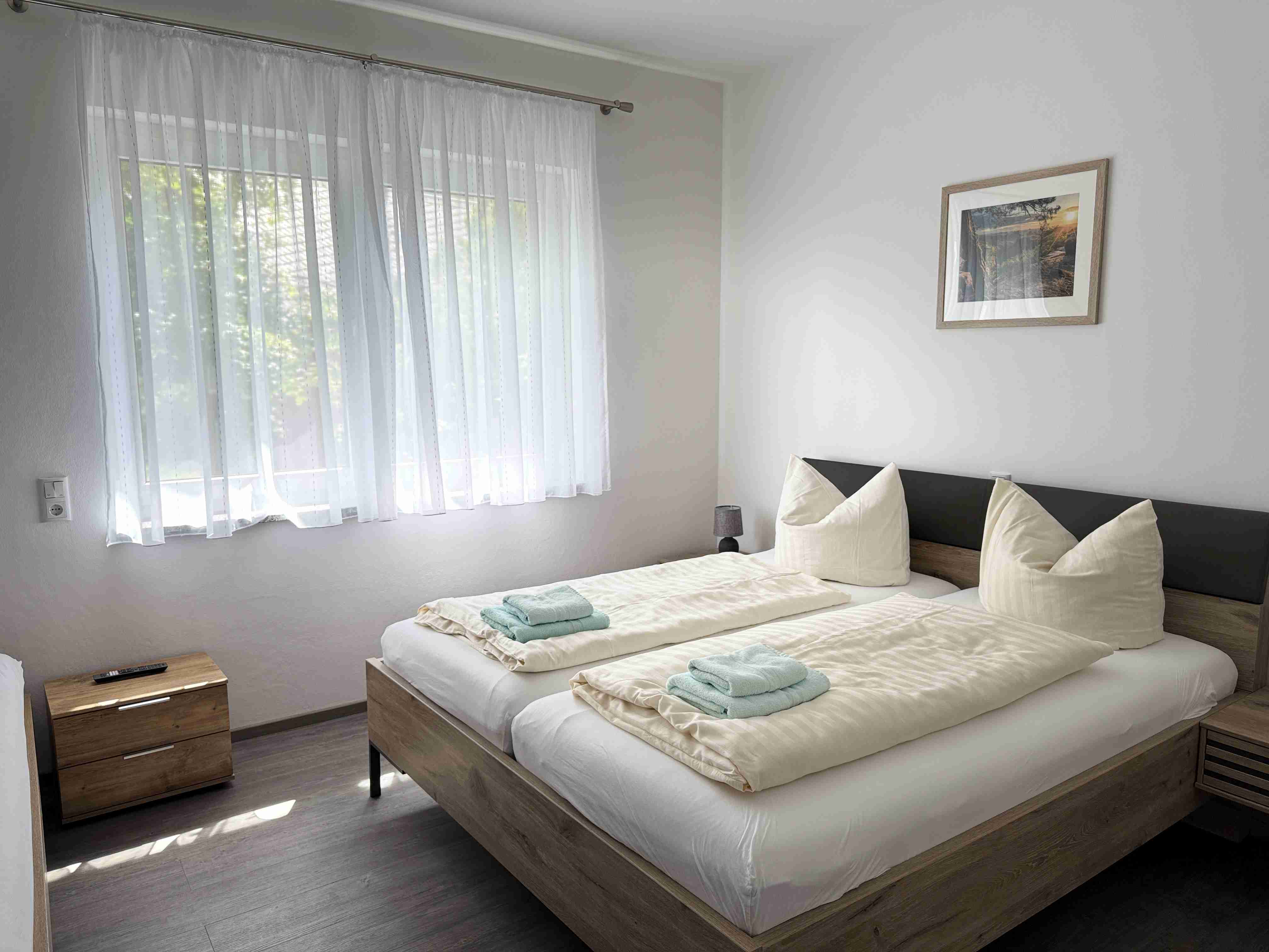 images/ferienhaus_lilienstein/wilde_hoelle/schlafzimmer2_02.JPG#joomlaImage://local-images/ferienhaus_lilienstein/wilde_hoelle/schlafzimmer2_02.JPG?width=4032&height=3024